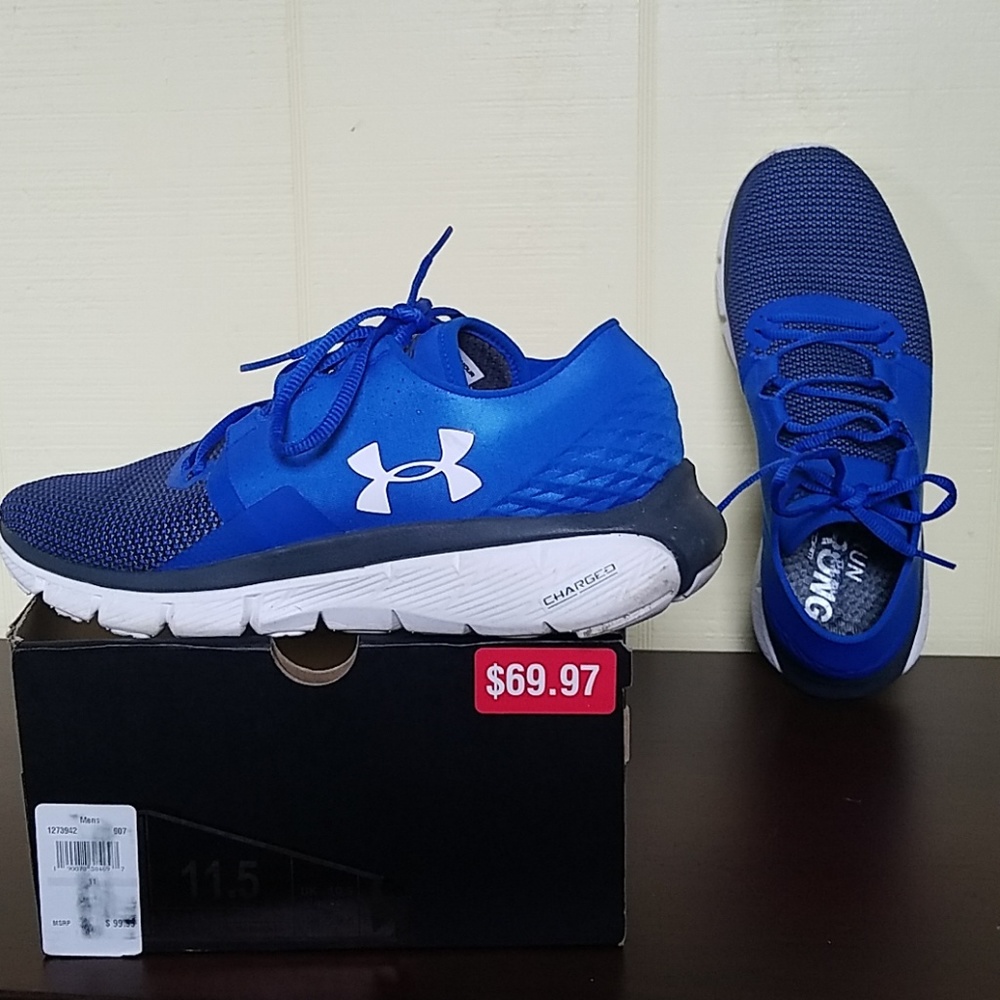 Men's Size 11.5 Under Armour Charged Run Strong Sh